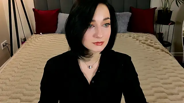 Snapshot of BaileeLynn chatting on 06-14-26, 12:28 BaileeLynn online show from 06-14-26, 12:28