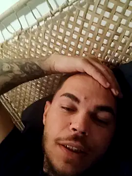 Alexszader36 online show from 11-18-25, 09:40