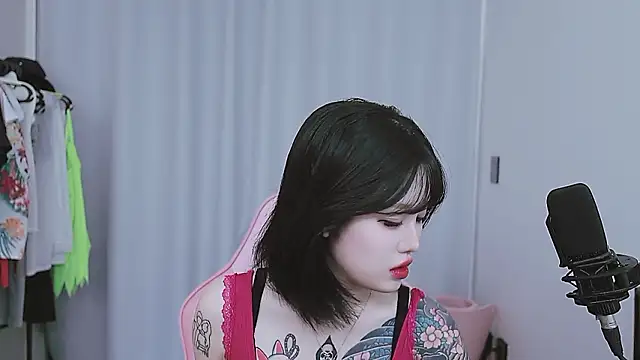 MISA 02 online show from 04-08-26, 04:47