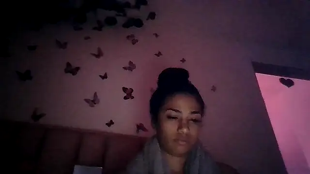 Snapshot of abby_moss_2 chatting on 06-20-26, 10:37 abby moss 2 online show from 06-20-26, 10:37