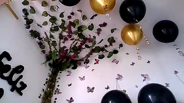 Snapshot of abby_moss_2 chatting on 07-19-26, 03:09 abby moss 2 online show from 07-19-26, 03:09