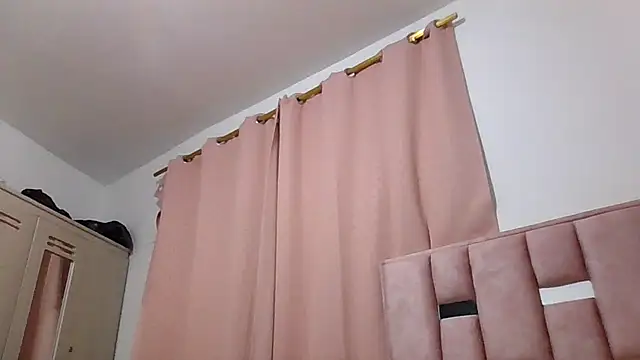 abby moss 2 online show from 12-19-25, 06:16