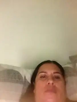 Snapshot of Candy-Samanthy chatting on 12-20-25, 12:35 Candy-Samanthy online show from 12-20-25, 12:35