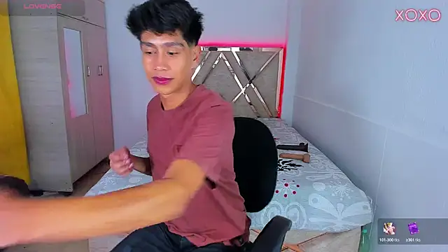 Jacovo2002 online show from 10-20-25, 01:51