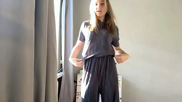  petaI online show from 10-22-25, 06:02