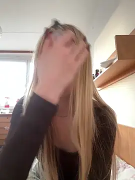 JudithCarly online show from 12-17-25, 02:22