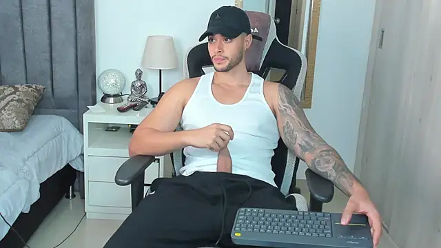 Snapshot of Ken_mailik1 chatting on 02-28-26, 11:26 Ken mailik1 online show from 02-28-26, 11:26