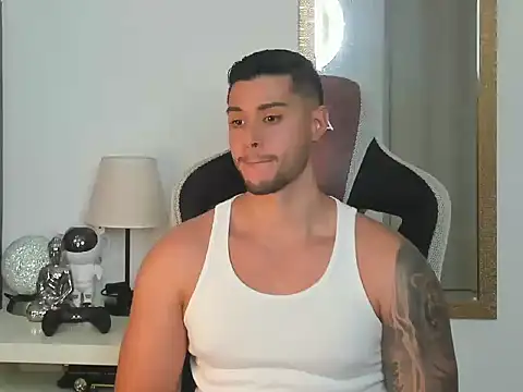 Snapshot of Ken_mailik1 chatting on 10-09-25, 11:05 Ken mailik1 online show from 10-09-25, 11:05