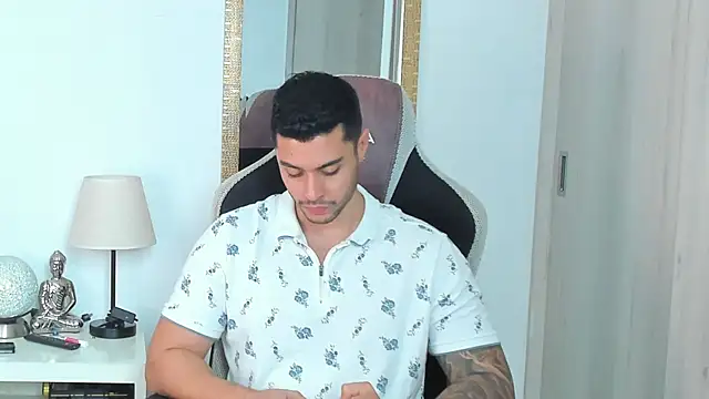 Snapshot of Ken_mailik1 chatting on 01-11-26, 07:37 Ken mailik1 online show from 01-11-26, 07:37