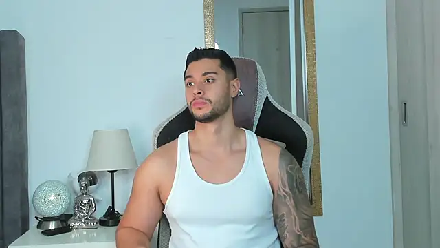 Snapshot of Ken_mailik1 chatting on 11-07-25, 10:46 Ken mailik1 online show from 11-07-25, 10:46