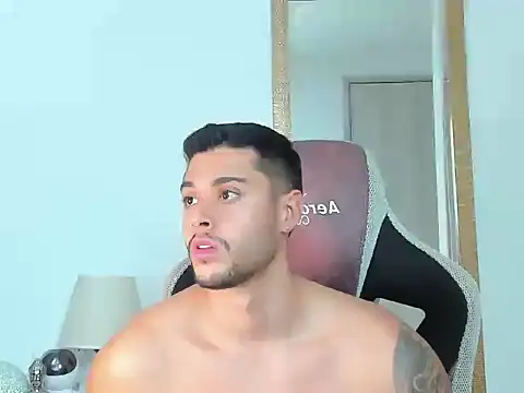 Snapshot of Ken_mailik1 chatting on 10-19-25, 05:54 Ken mailik1 online show from 10-19-25, 05:54