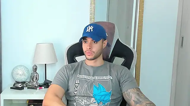 Snapshot of Ken_mailik1 chatting on 01-15-26, 04:16 Ken mailik1 online show from 01-15-26, 04:16