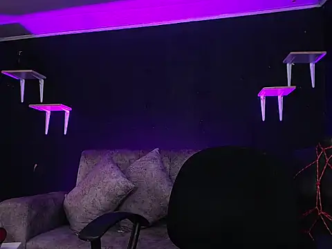 Liastark online show from 11-21-25, 04:39