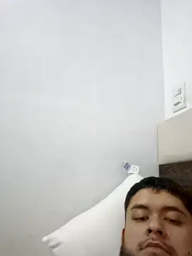 Snapshot of rich_ryx chatting on 12-14-25, 06:02 rich ryx online show from 12-14-25, 06:02