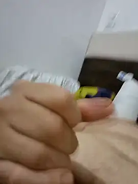 Snapshot of rich_ryx chatting on 12-18-25, 10:08 rich ryx online show from 12-18-25, 10:08