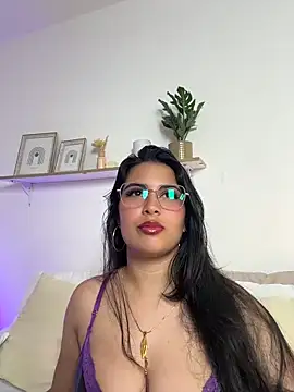 Snapshot of shainadavis chatting on 07-19-26, 03:37 shainadavis online show from 07-19-26, 03:37
