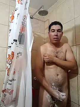 Ezeaxl online show from 04-10-26, 09:33