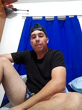 Ezeaxl online show from 04-12-26, 02:37