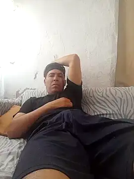 Ezeaxl online show from 04-12-26, 04:43