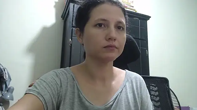 Snapshot of Renata_Rivas chatting on 05-26-26, 05:38 Renata Rivas online show from 05-26-26, 05:38