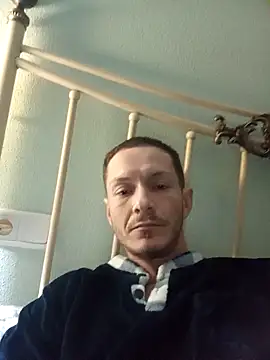 Snapshot of Graimito chatting on 02-08-26, 12:52 Graimito online show from 02-08-26, 12:52