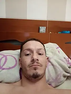 Snapshot of Graimito chatting on 02-04-26, 01:33 Graimito online show from 02-04-26, 01:33