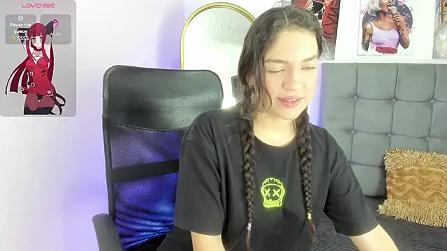 beauty lana18 online show from 11-26-25, 10:04