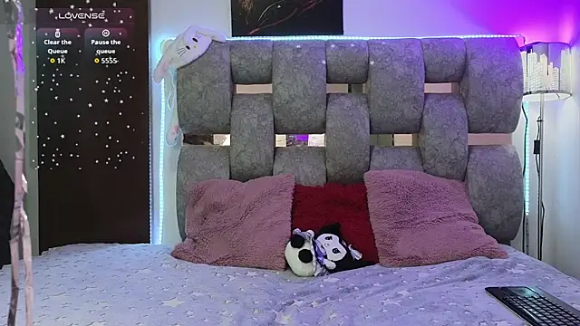 alix kitty online show from 03-28-26, 10:22