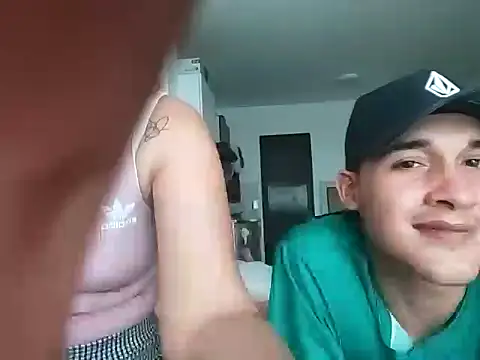 Snapshot of Cev_Am99 chatting on 11-21-25, 06:07 Cev Am99 online show from 11-21-25, 06:07