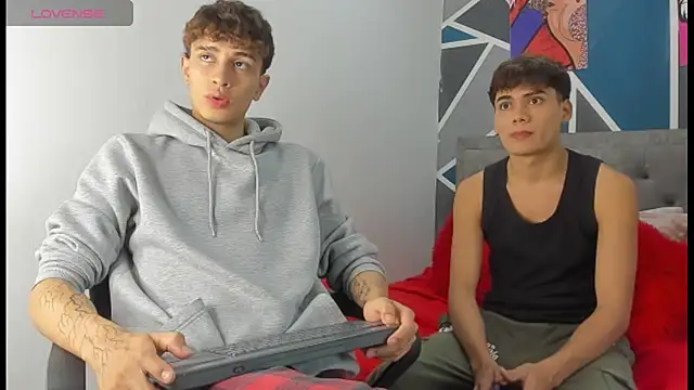 Douglas Lux online show from 12-19-25, 08:00