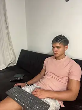 mirallesandbig online show from 12-17-25, 12:48