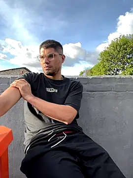 mirallesandbig online show from 11-10-25, 09:42