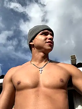 mirallesandbig online show from 10-19-25, 09:17