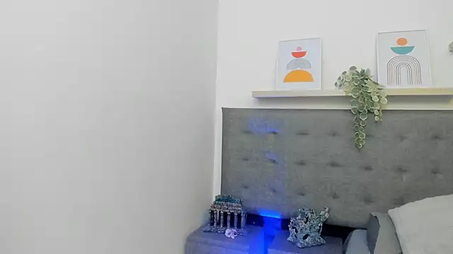 Snapshot of harper_brown1 chatting on 10-29-25, 02:21 harper brown1 online show from 10-29-25, 02:21