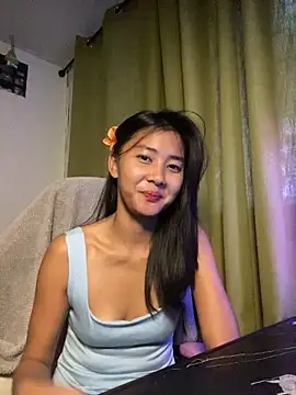 Snapshot of De_amore chatting on 06-18-26, 02:21 De amore online show from 06-18-26, 02:21