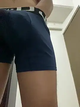 Snapshot of Joven_Modelo chatting on 10-16-25, 02:25 Joven Modelo online show from 10-16-25, 02:25