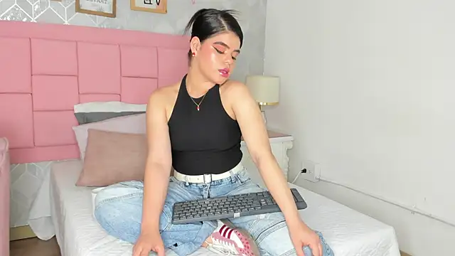 Snapshot of mary_joseph chatting on 02-19-26, 03:58 mary joseph online show from 02-19-26, 03:58