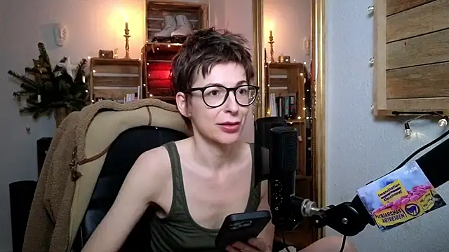 Antifistin online show from 11-30-25, 12:33