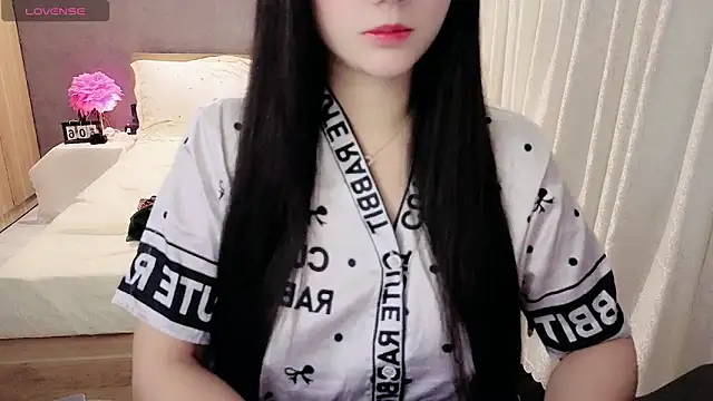 Xuka2594 online show from 04-12-26, 03:15