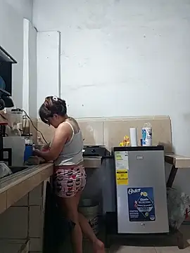 Snapshot of SweetRabbit29 chatting on 03-27-26, 11:38 SweetRabbit29 online show from 03-27-26, 11:38