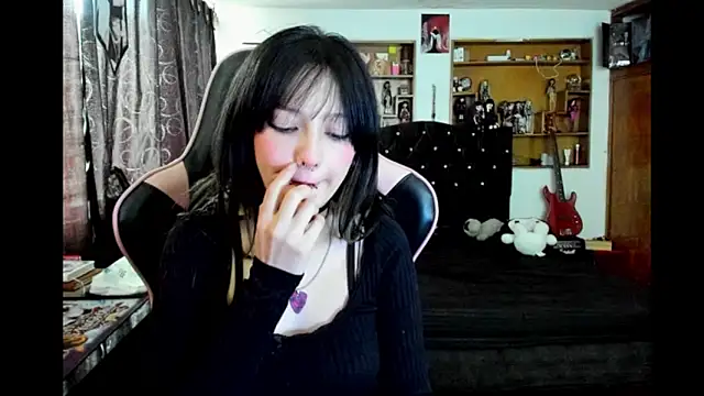 Maki Zein  online show from 02-20-26, 10:01