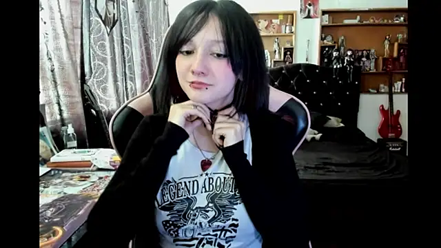 Maki Zein  online show from 03-11-26, 08:36