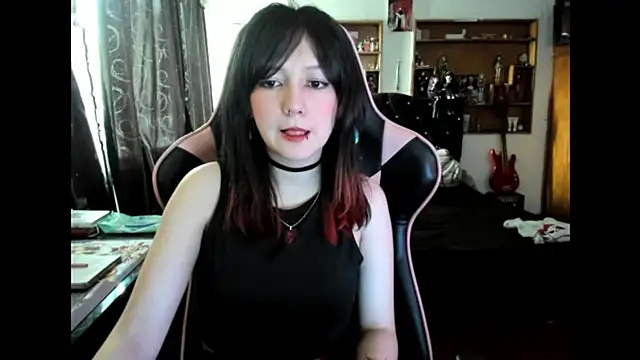 Maki Zein  online show from 12-05-25, 05:44