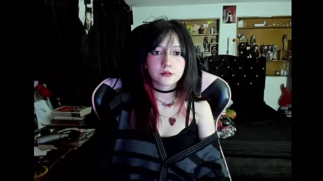 Maki Zein  online show from 03-21-26, 03:41