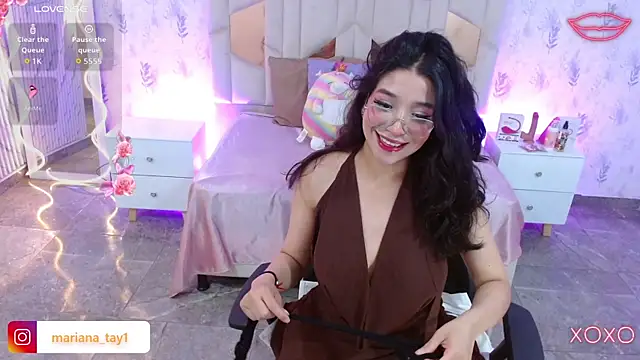 MARIANA TAY1 online show from 12-21-25, 03:30