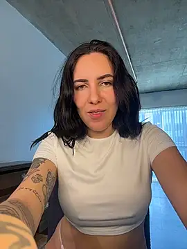 Lolathebaddie online show from 02-17-26, 05:43