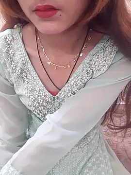 Snapshot of Khushi_rani chatting on 01-08-26, 04:40 Khushi rani online show from 01-08-26, 04:40