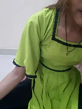 Snapshot of Khushi_rani chatting on 01-18-26, 04:38 Khushi rani online show from 01-18-26, 04:38