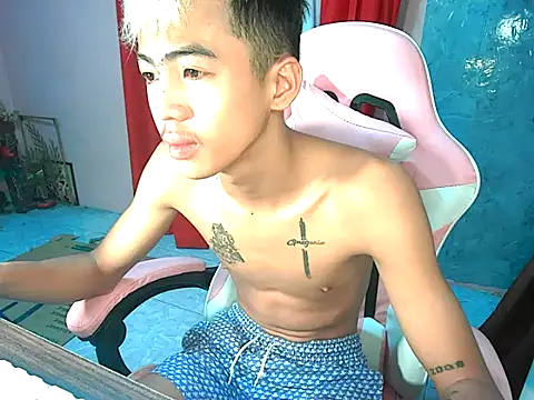 boy raphael online show from 02-26-26, 02:00