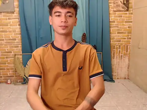 boy raphael online show from 10-10-25, 10:27